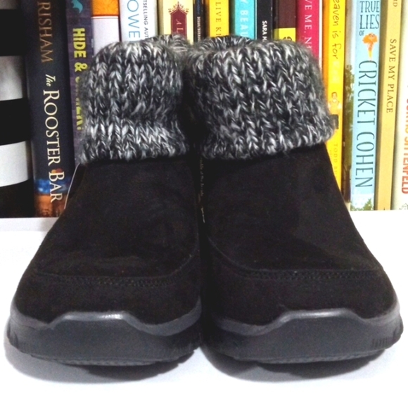 SKECHERS AIR-COOLED MEMORY FOAM COZY BLACK ANKLE BOOTS SIZE 6.5 NWT - Picture 5 of 11